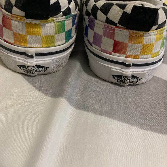 Vans - Picture 4 of 4